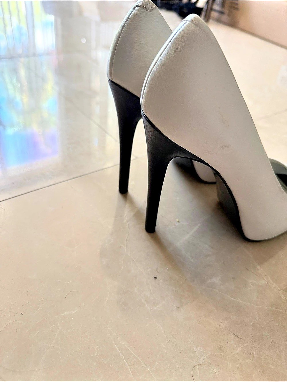 Guess Two-Tone Pointed Toe Heels